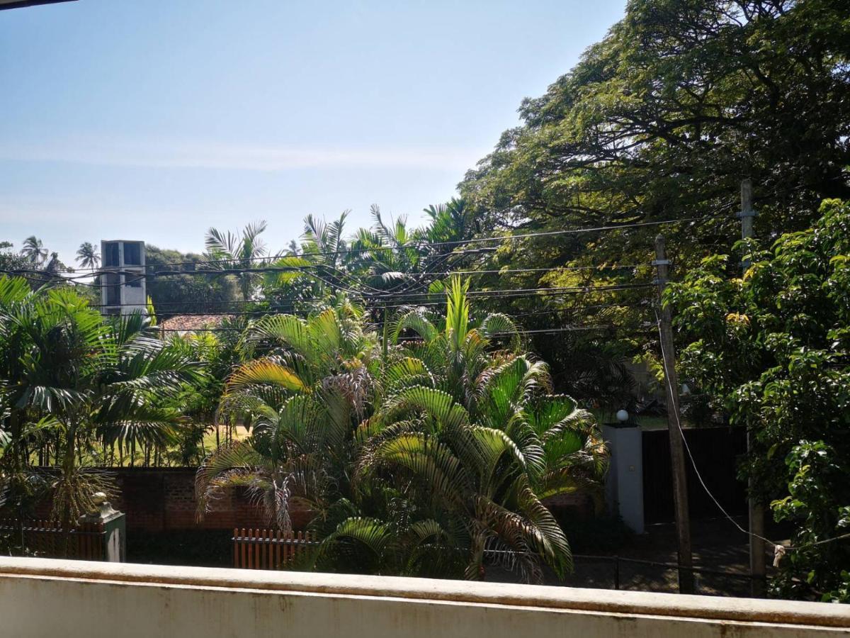 Sithu Guesthouse เบนโตตา ภายนอก รูปภาพ